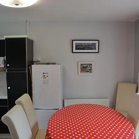 Holiday home Heights Cottage *